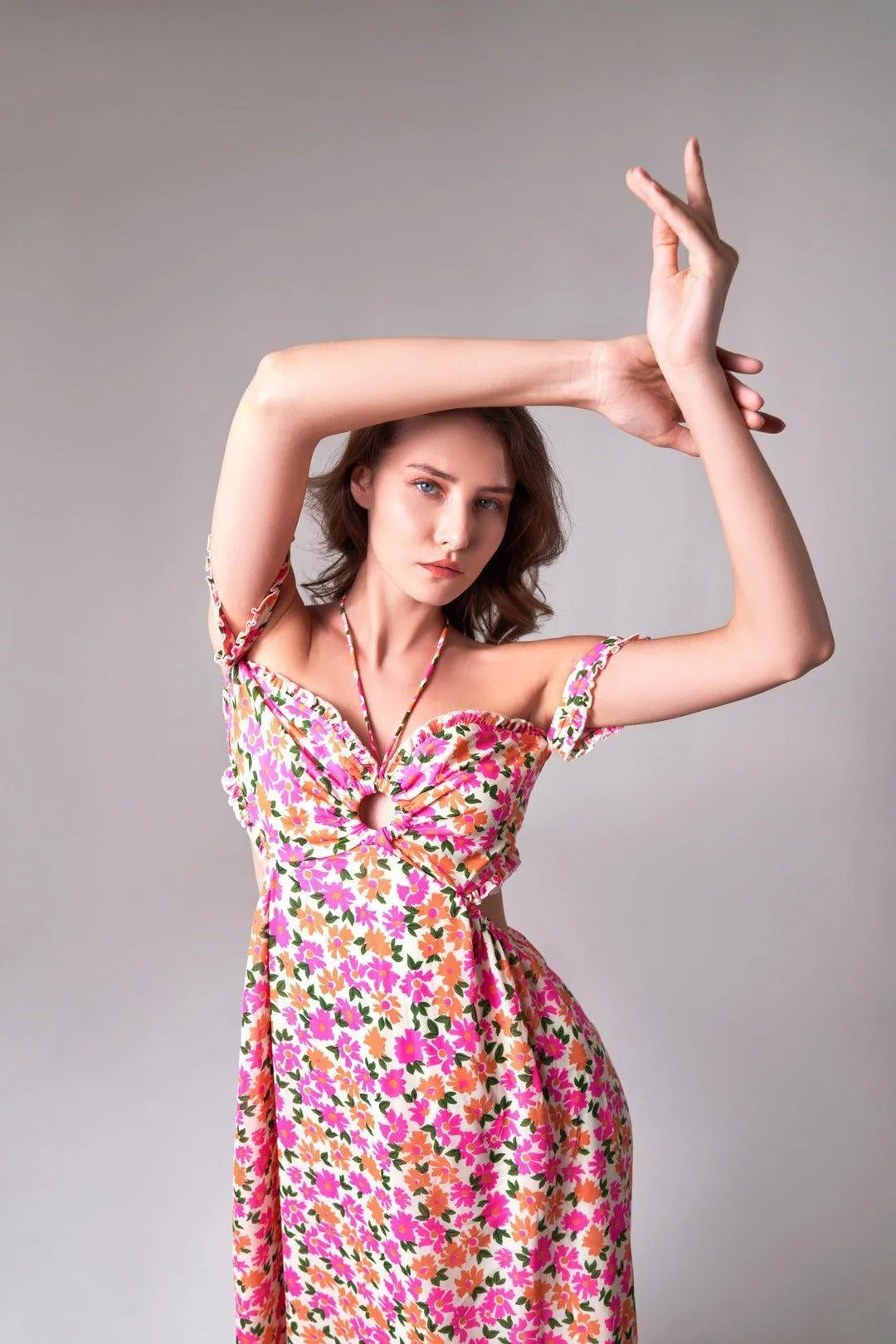FLORAL CUT-OUT DETAIL MAXI DRESS
