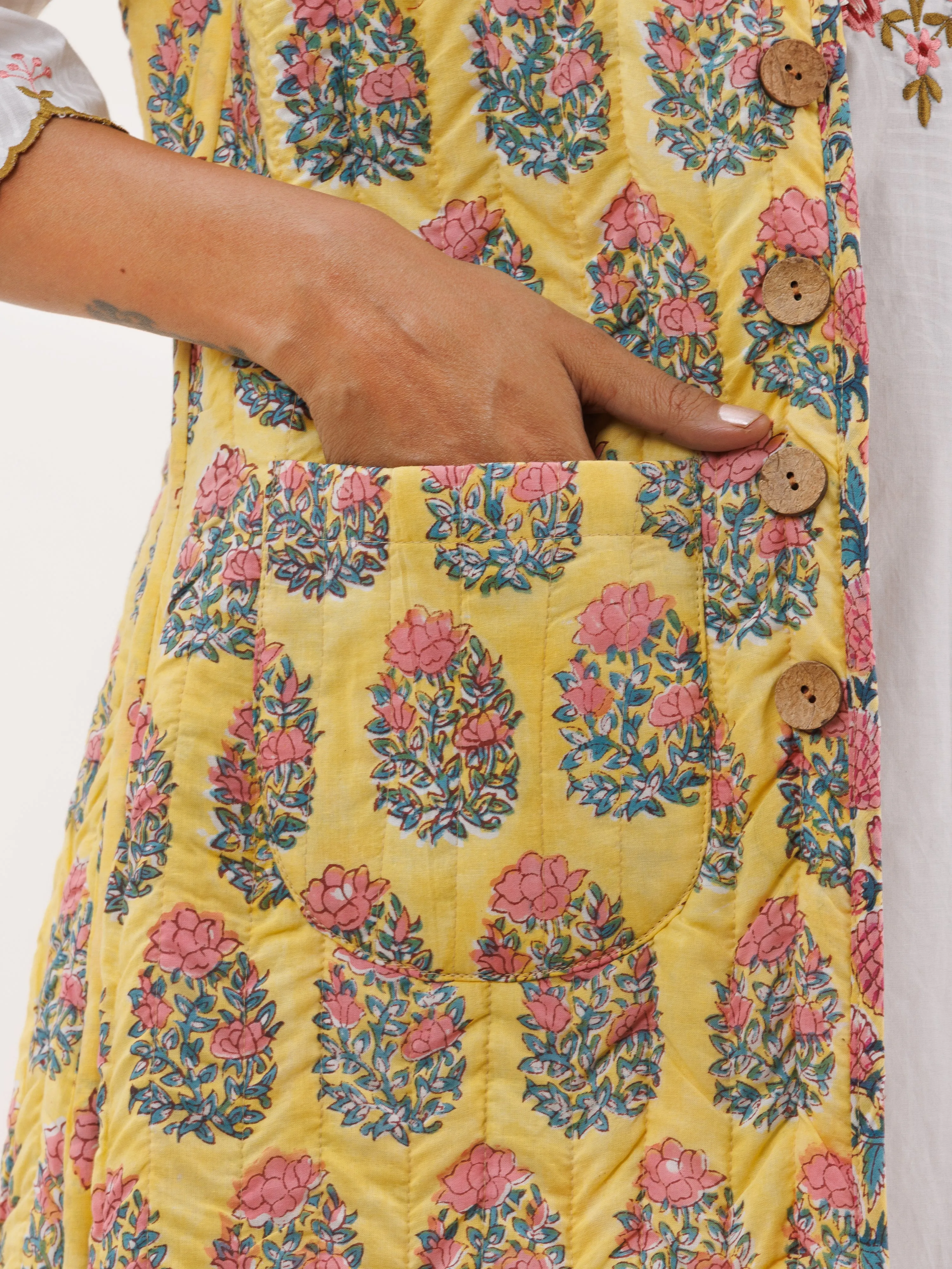 Hand Block Printed Cotton Fabric Per Meter - F001F2817