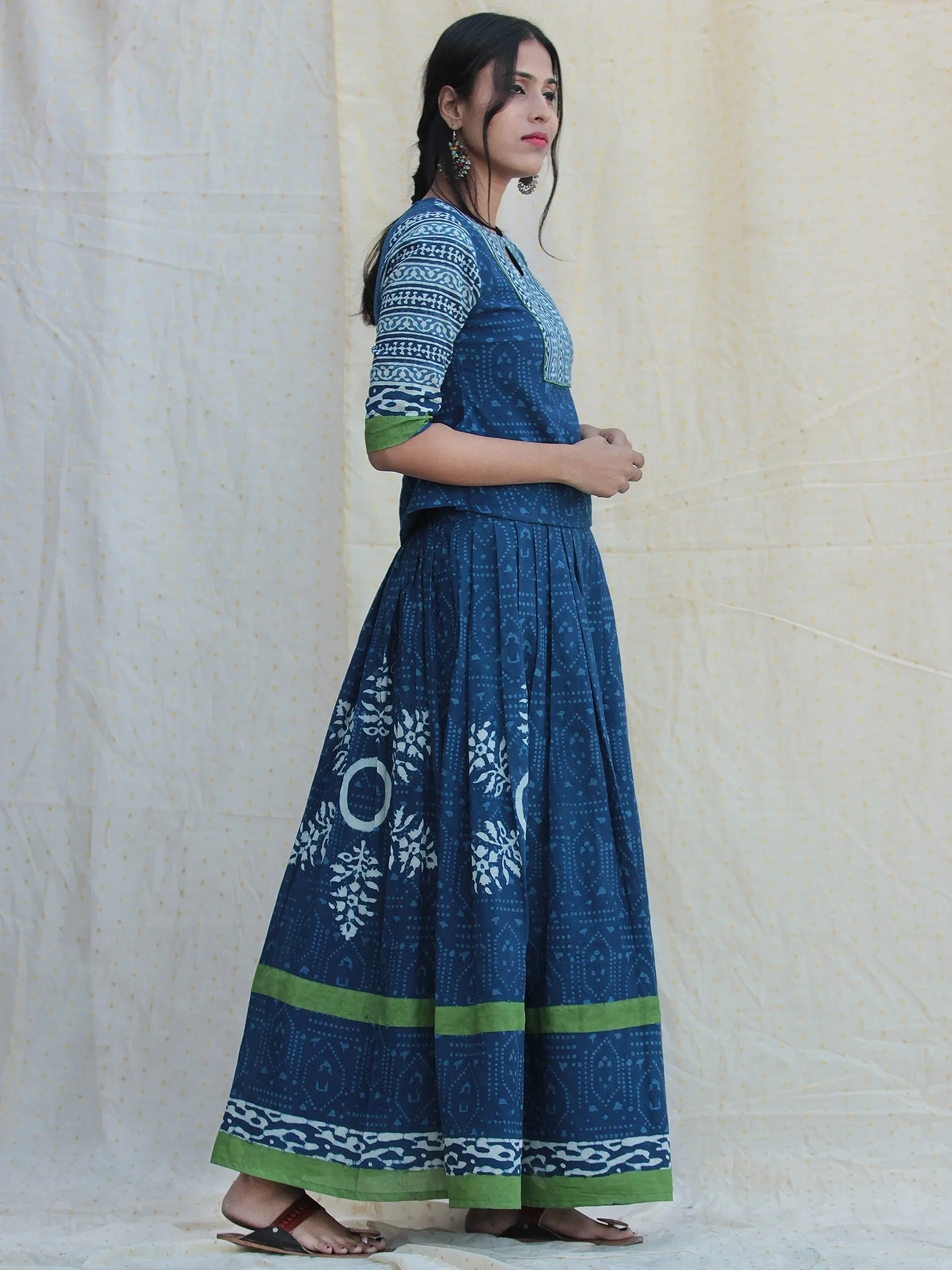 Naaz Rukshaar - Hand Block Printed Long Top And Skirt Dress - DS79F001