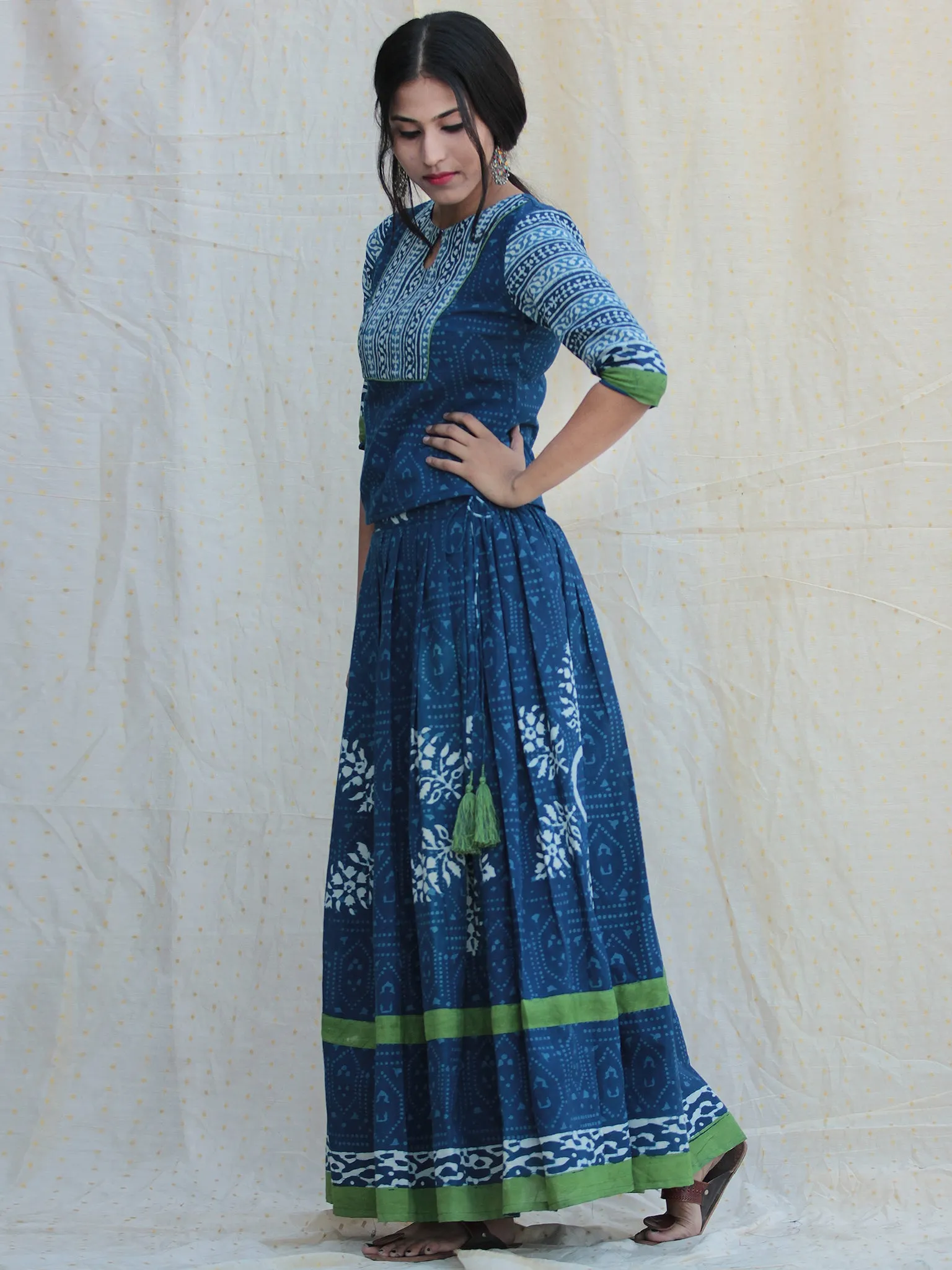 Naaz Rukshaar - Hand Block Printed Long Top And Skirt Dress - DS79F001