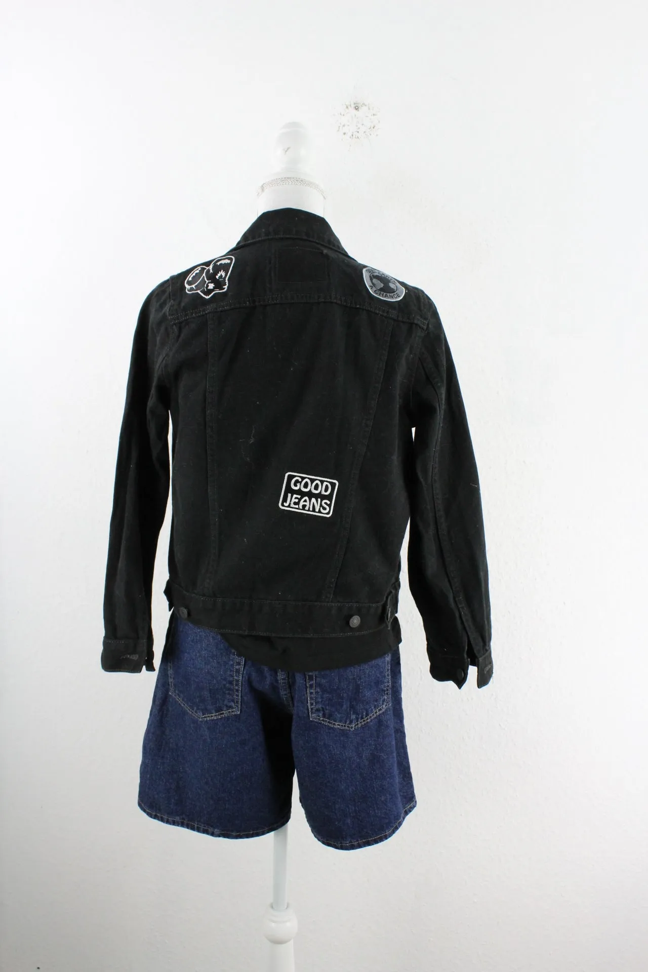 Vintage Black Levis Denim Jacket (M)